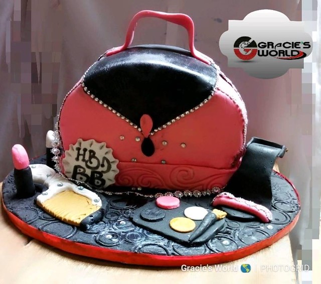 Cake by Gracie's World