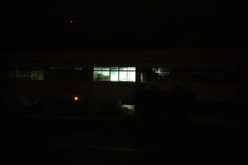 Hokkaido Electric Power Company Wakkanai Office starts to work. It would be to respond to the blackout.