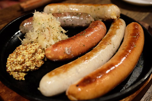 特製ドイツソーセージ５種盛り Five Sausage Platter