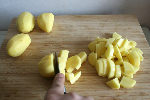 17 - Kartoffeln würfeln / Dice potatoes