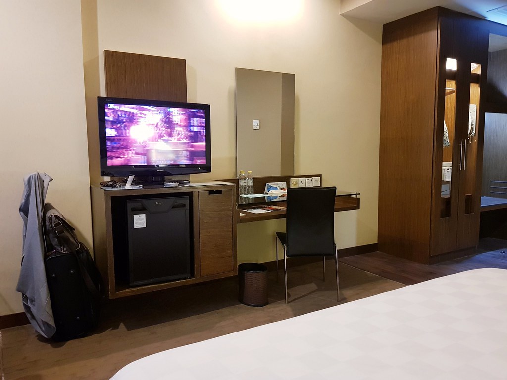 Deluxe rm$320/night + Heritage Charge 4-Star Hotel rm$4/night @ Cititel Penang