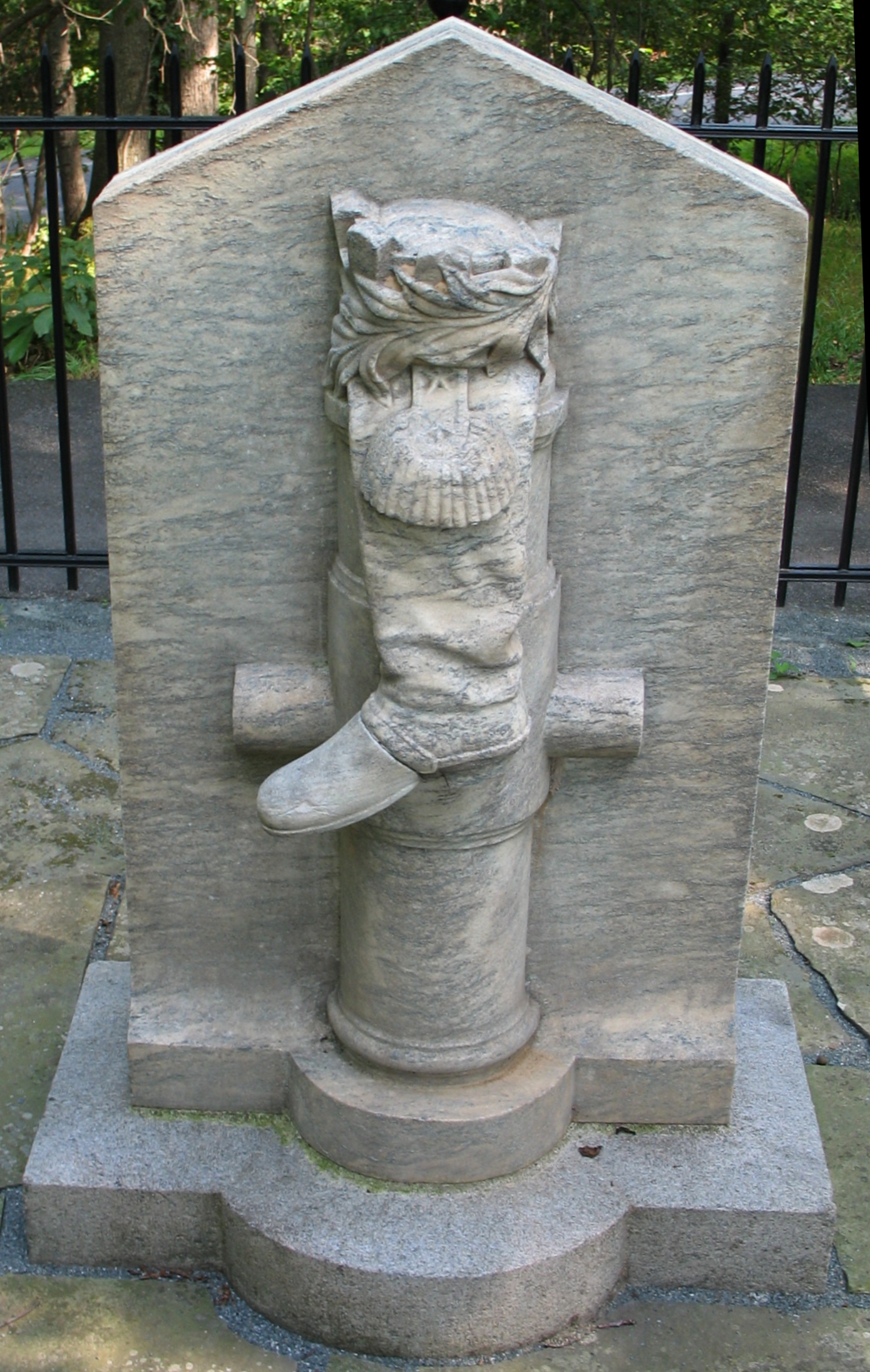 Boot Monument at Saratoga National Battlefield in New York commemorating the wounded foot of :Benedict Arnold. Photo taken on August 18, 2006.