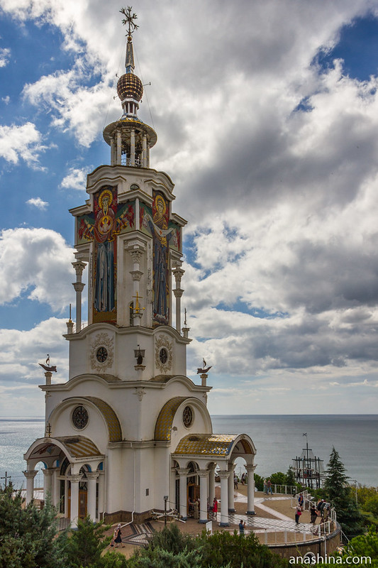 Храм Святителя Николая Чудотворца Мирликийского, Малореченское, Крым