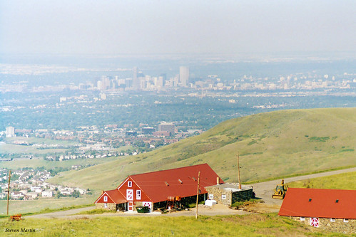 cityscape landscape skyline plain hills prairie barn vista golden colorado unitedstates