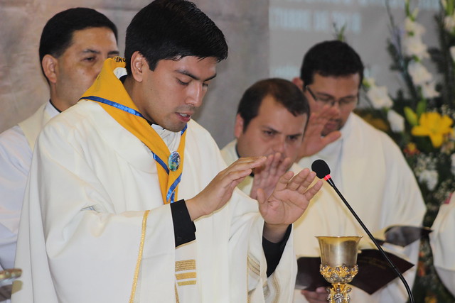 Primera Misa del P. Eduardo Oviedo, sdb