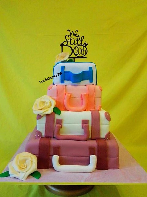 Cake by Len Bakeries BW