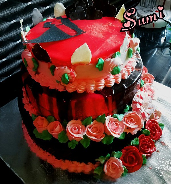 Cake by Yummy Cakes