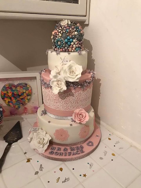 Cake by Cute Cakes
