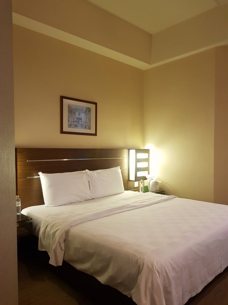 Deluxe rm$320/night + Heritage Charge 4-Star Hotel rm$4/night @ Cititel Penang
