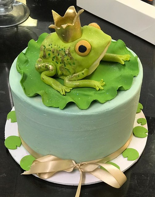 The Frog from Ronnie's Bakery and Cakes by Lou