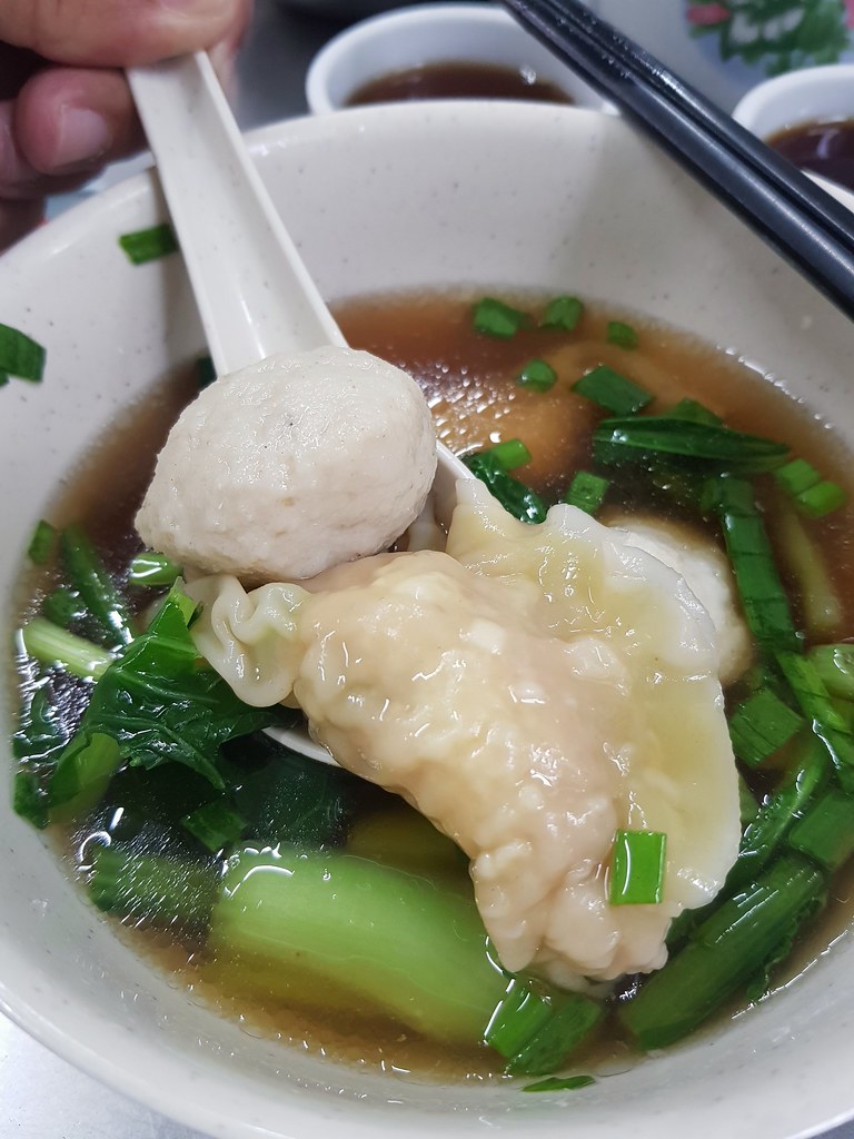 水饺鱼丸汤 Dumpling Fish Ball Soup rm$6.40 @ (桃園茶樓) Tho Yuen Restaurant, Georgetown Penang