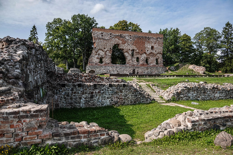 Viljandi castle ruins