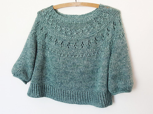 This beauty is tma’s Ranunculus by Midori Horse knit with Hikoo by Skacel Rylie and SweetGeorgia’s Silk Mist