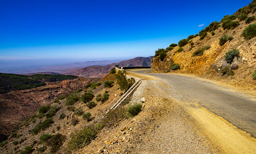 road morocco highatlasmountains