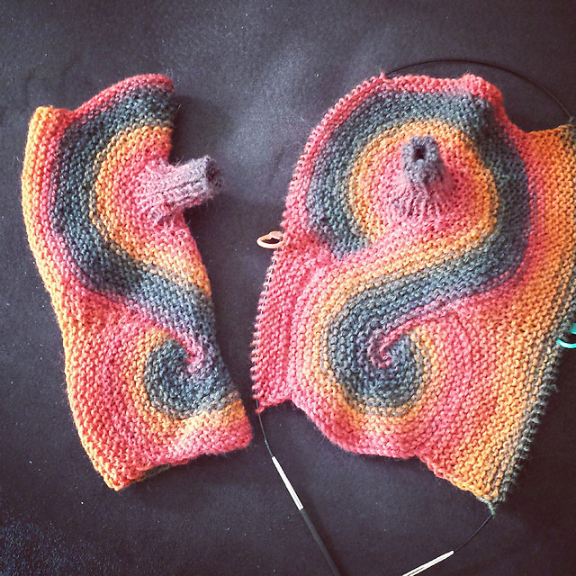 Pieces of Eight Mitts - cool construction and free too!