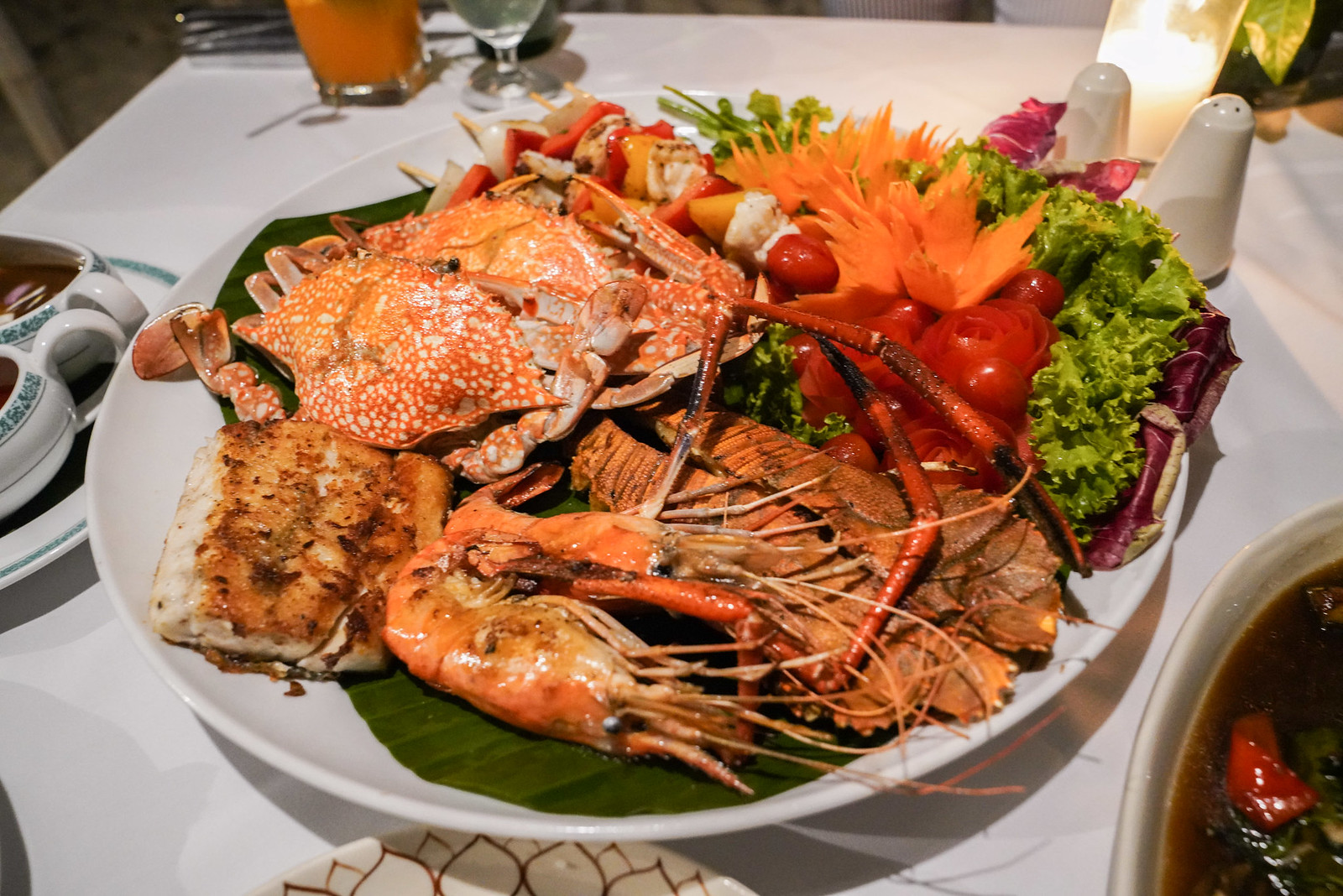 thai seafood platter at Thavorn beach village resort