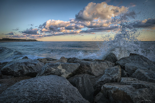 select capehenlopen lewes atlanticocean waves jetty groin rocks splash