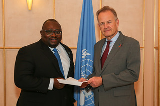 NEW PERMANENT REPRESENTATIVE OF SIERRA LEONE PRESENTS CREDENTIALS TO THE DIRECTOR-GENERAL OF THE UNITED NATIONS OFFICE AT GENEVA