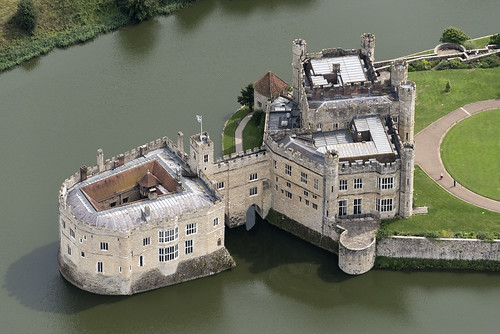 leedscastle castle fort moat kent above aerial nikon d810 hires highresolution hirez highdefinition hidef britainfromtheair britainfromabove skyview aerialimage aerialphotography aerialimagesuk aerialview drone viewfromplane aerialengland britain johnfieldingaerialimages fullformat johnfieldingaerialimage johnfielding fromtheair fromthesky flyingover fullframe