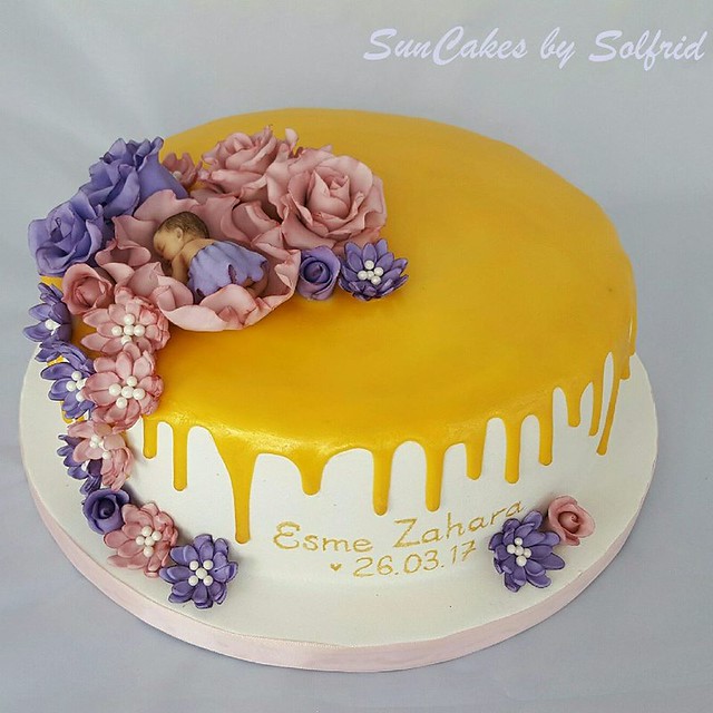 Cake by SunCakes