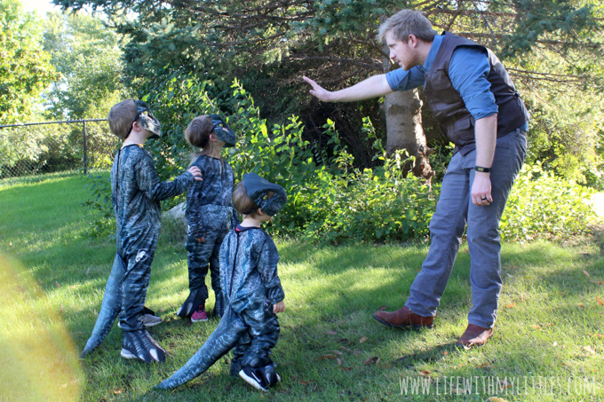 These Jurassic World family Halloween costumes are amazing! Owen, Claire, and the raptor pack! Such a fun idea, and it includes links to where she bought everything! If you're looking for Jurassic World costumes for your family, this is such a great resource!