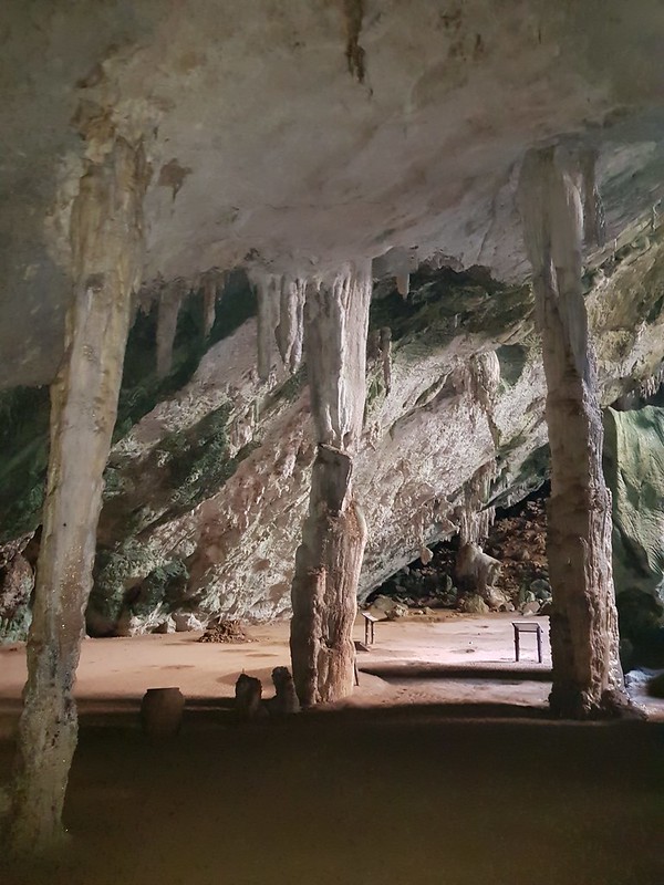 Phraya Nakhon Cave7