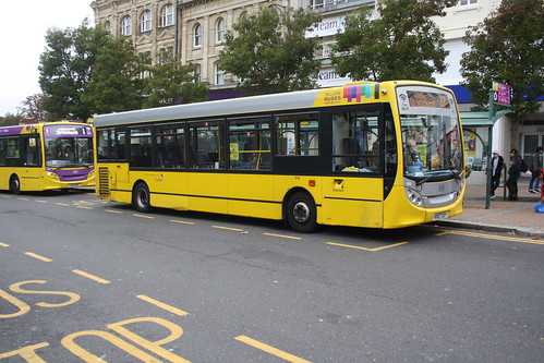 Yellow Buses 518 KX07OOY