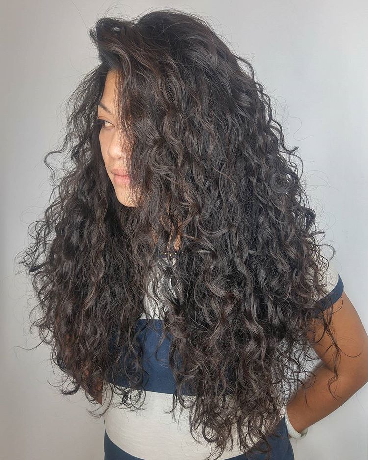 Best Haircuts For Curly Hair 2019 That Stand Out 28