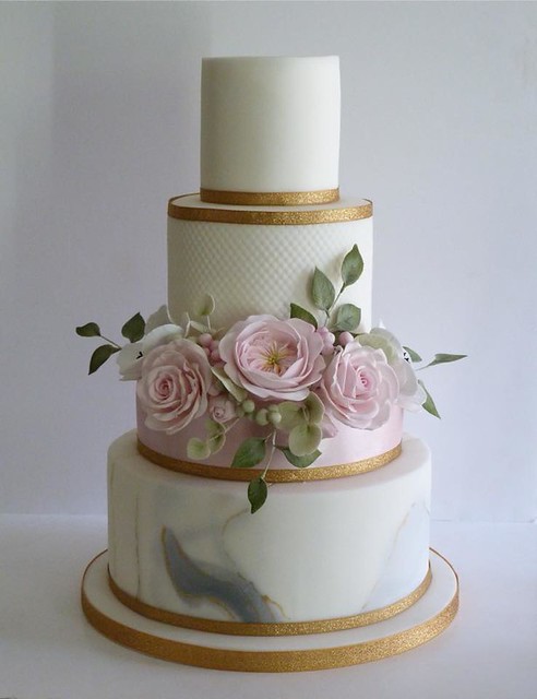 Cake by Fabulously Floral Cakes
