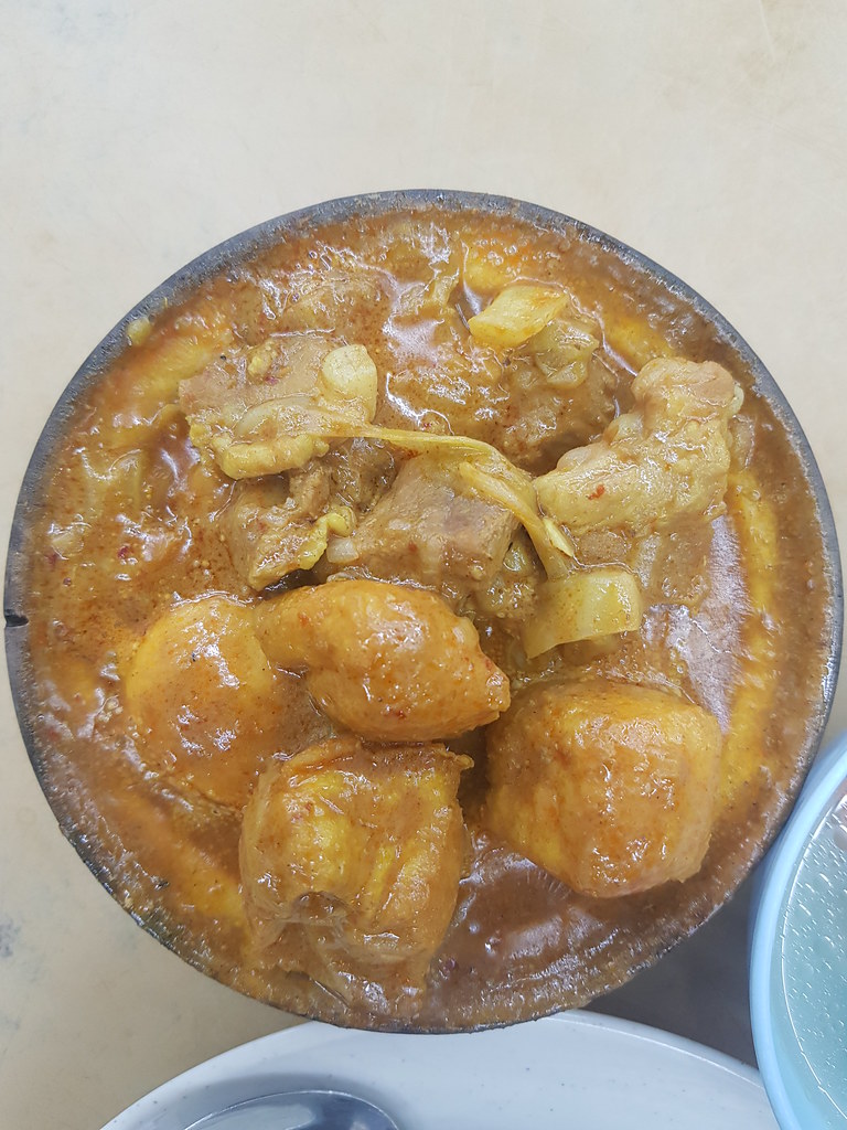 咖喱排骨饭 Curry Pork Ribs Rice rm$10 @ 新永顺茶餐室 Weng Soon Jaya USJ17