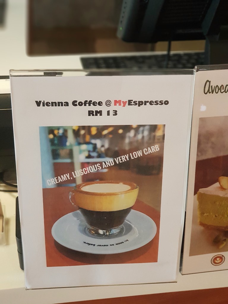 Vienna Coffee rm$13 & Burned Cheese Cake rm$13 @ myExpresso Cafe USJ21