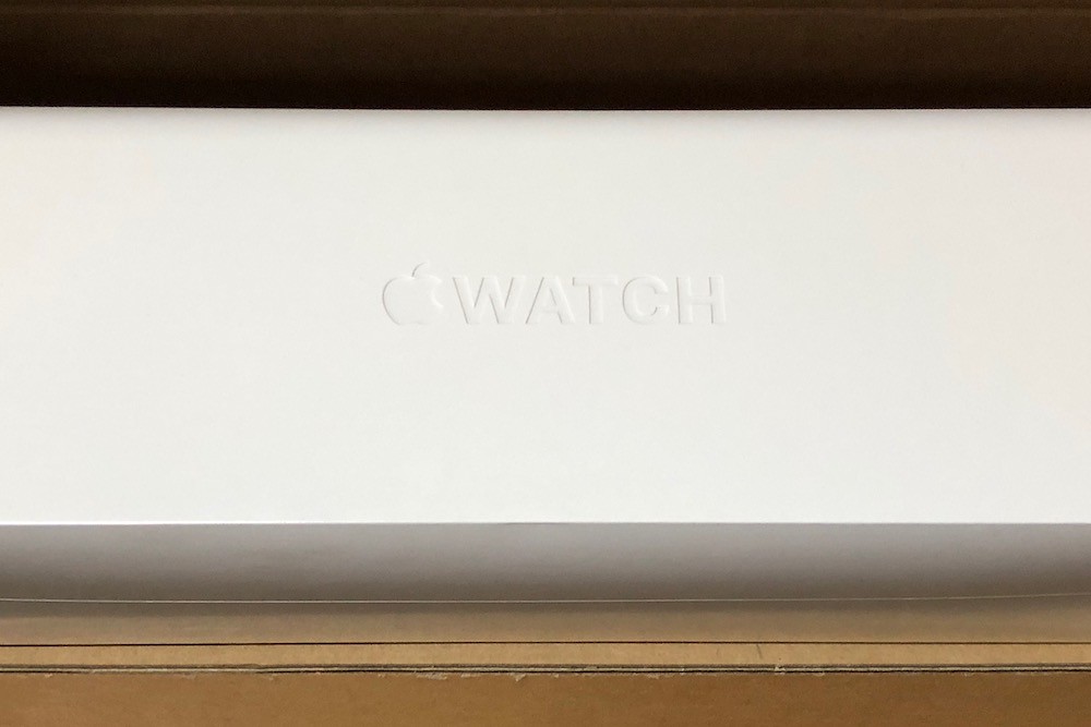 Apple Watch4の外箱