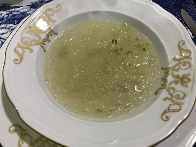 Sotanghon soup