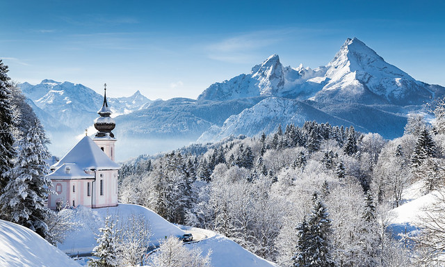 7 Destinations Where You Can Have a Snowy White Wedding