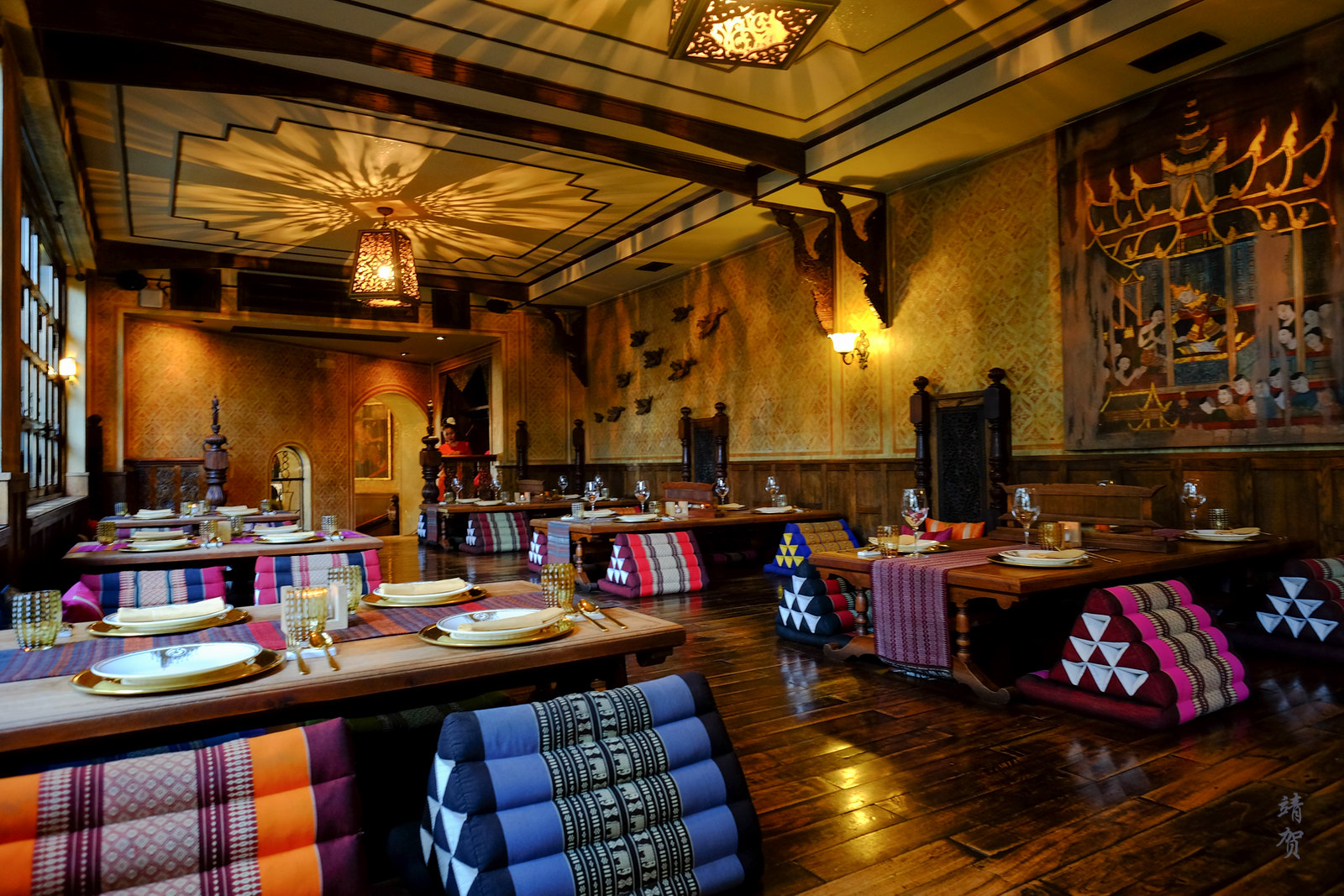 Quaint floor seating