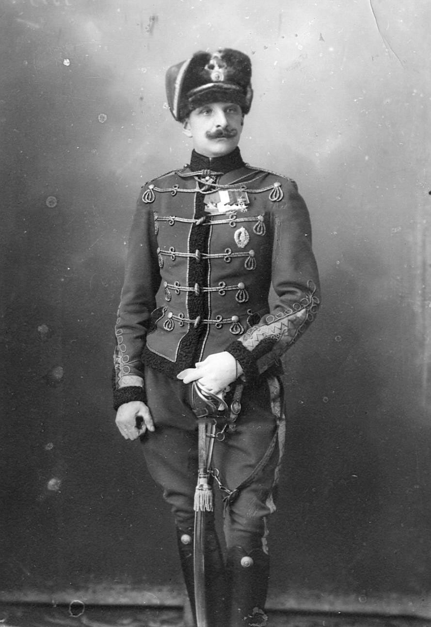 1916-1917.  Офицер Гусарского полка Фредерикс .