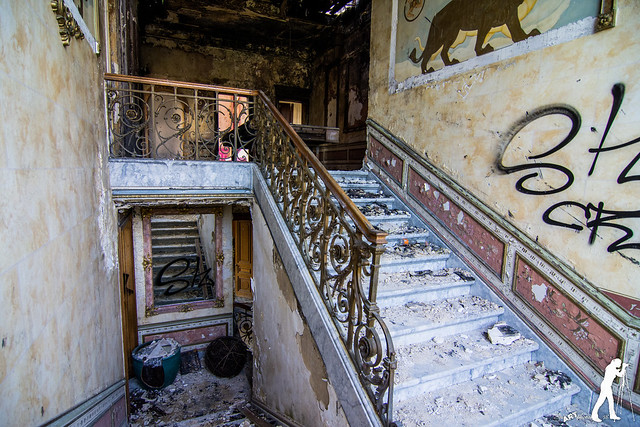 Lost Places: Chateau Pink Panther