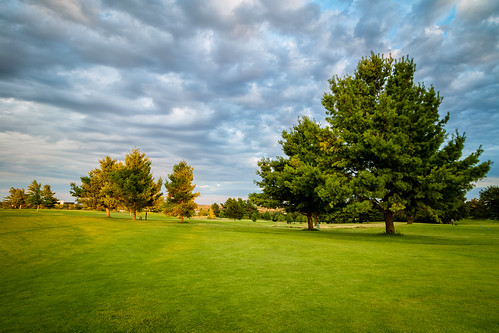 middleton wisconsin unitedstates us pleasant view golf course pleasantviewgolfcourse sunset clouds