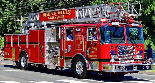 ct firefighters convention parade 2018 state white hills shelton kme ladder