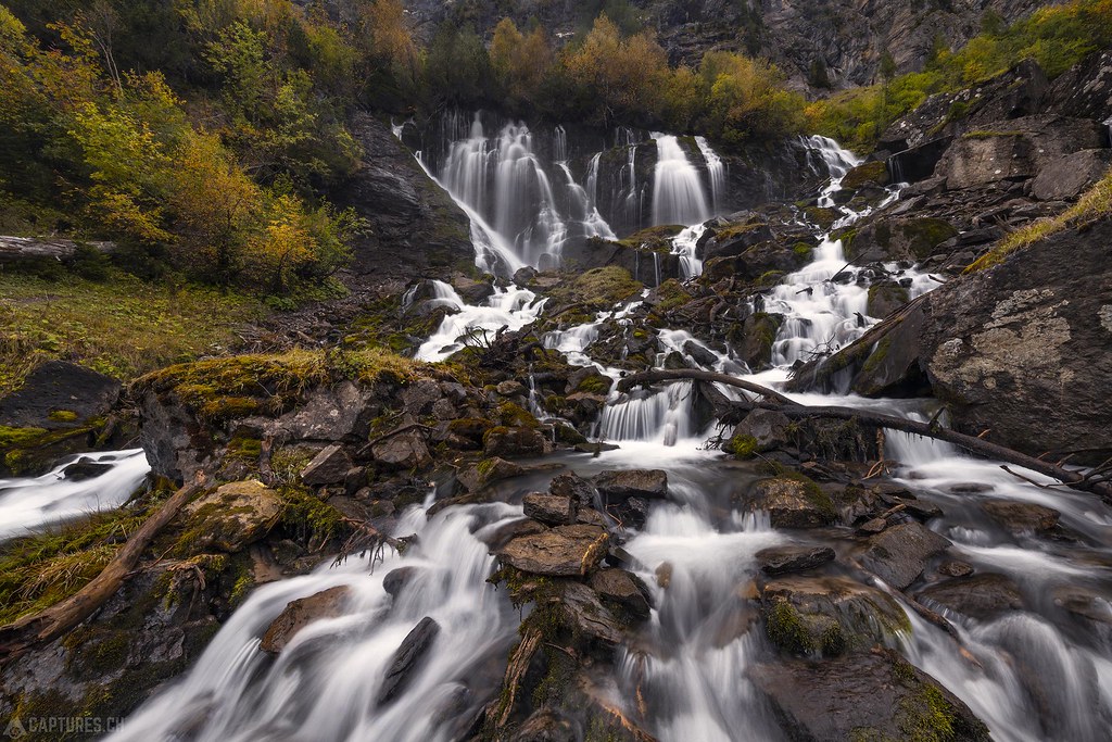 Fall by the waterfall - Lenk