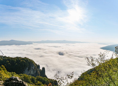 kozice viewpoint poljanskadolina morning mist valley slovenia slovenija belakrajina whitecarniola nikon d5300 sigma