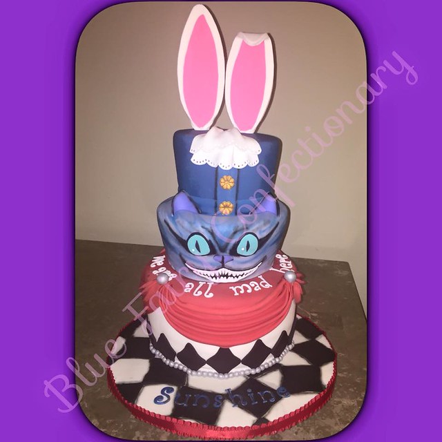 Alice In Wonderland Cake by Blue Fairy Confectionary