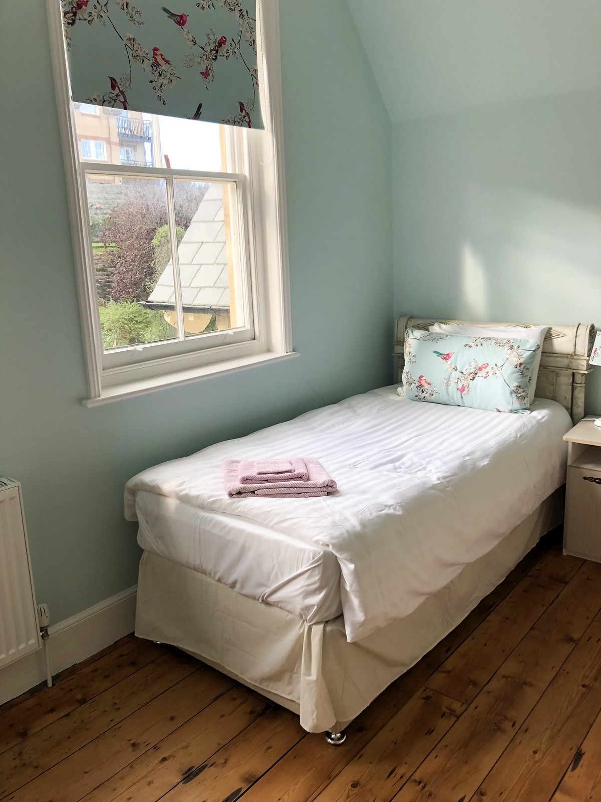Merlin Court Bedroom: My Detox Retreat Weight Loss Experience at Slimmeria | Not Dressed As Lamb