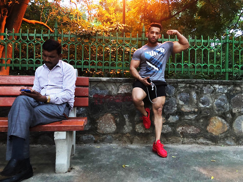 Mission Delhi – Akash Kanaujia, Outside Lodhi Gardens