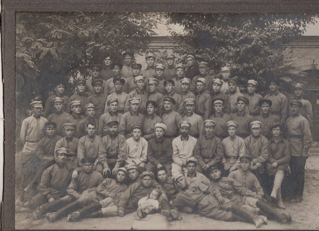 1925. Команда красноармейцев ташкентского окружного артиллерийского склада