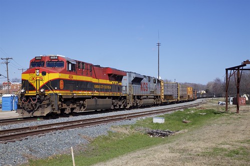farmersville kansascitysouthern kcs4694 rail railroad railroading railroads rails railway texas train trains