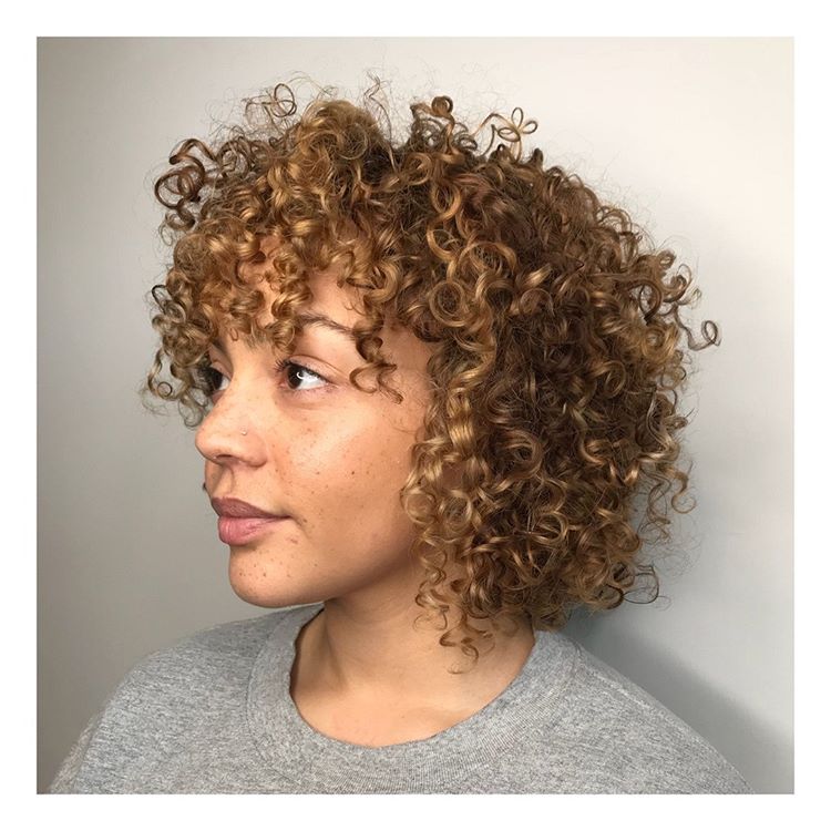 Best Haircuts For Curly Hair 2019 That Stand Out 24