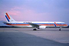 Air Holland B757-23A PH-AHK GRO 14/10/1989