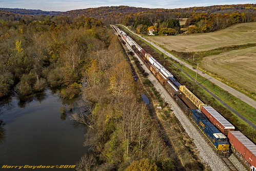 trains railroads locomotives pa pennsylvania edinburg csxt csxtransportation csxt3107 csxtd755