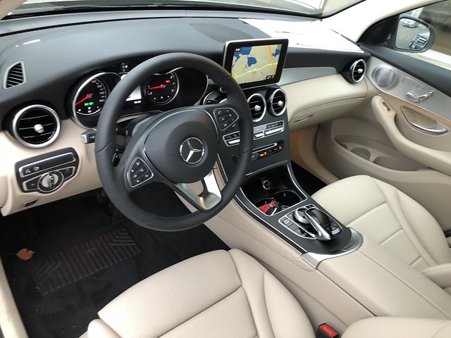 2019 Mercedes-Benz GLC 300 4MATIC